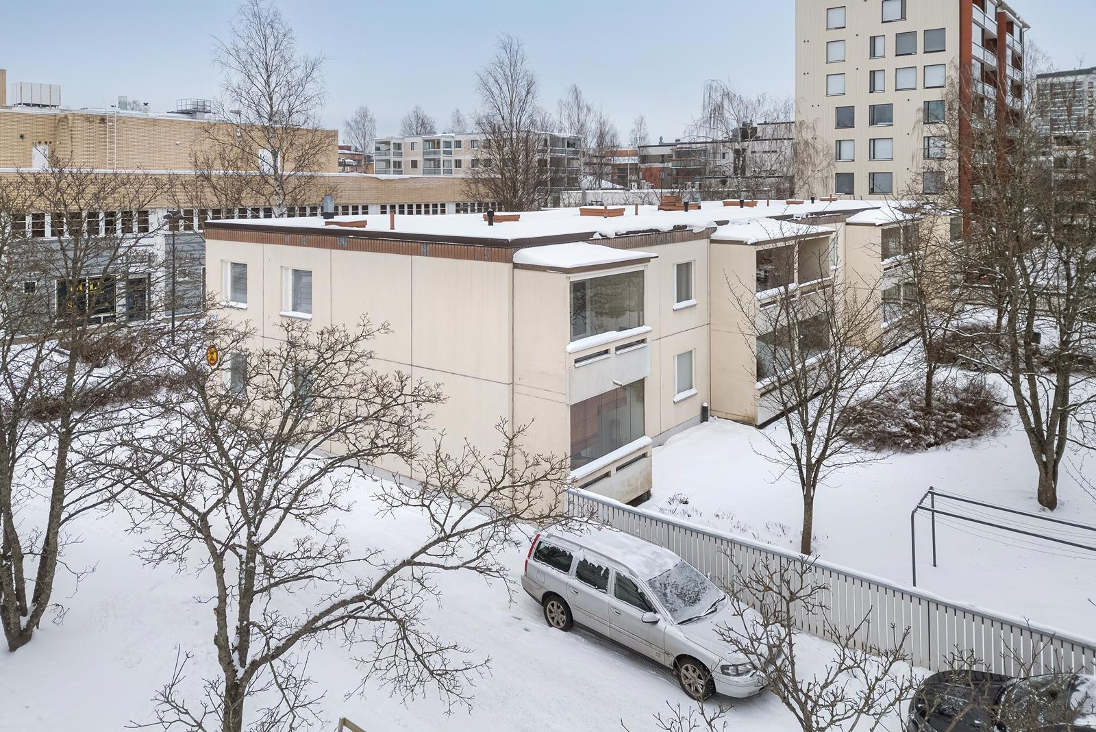 Postikatu 12, Keskusta, Järvenpää