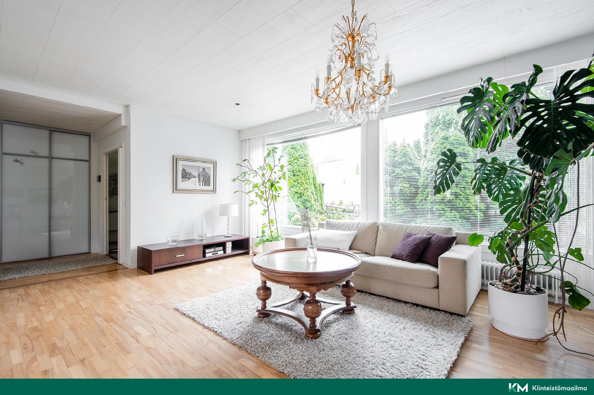 Lautamiehenkatu 4, Keskusta, Raisio