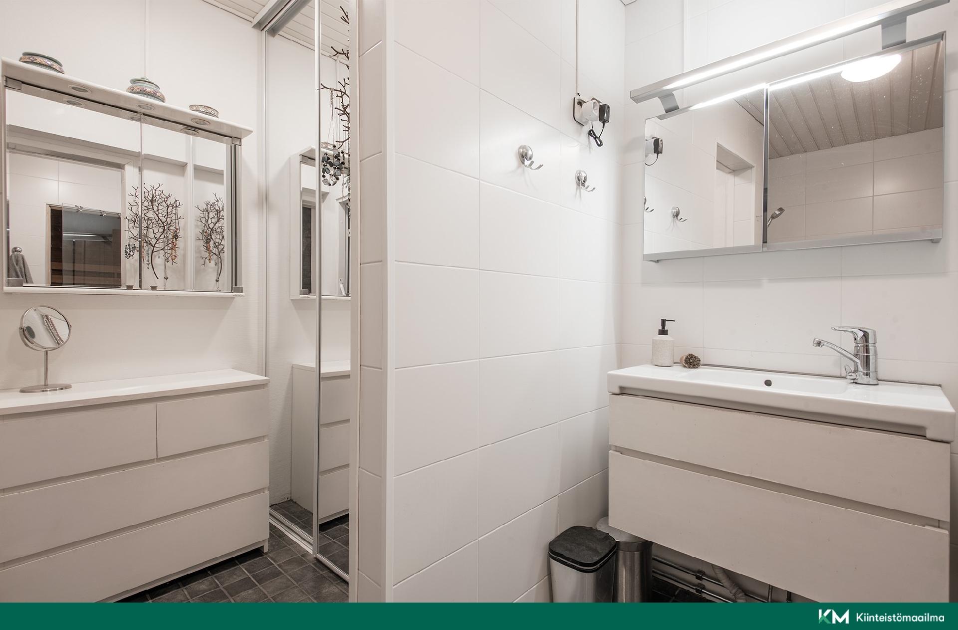 Lautamiehenkatu 4, Keskusta, Raisio