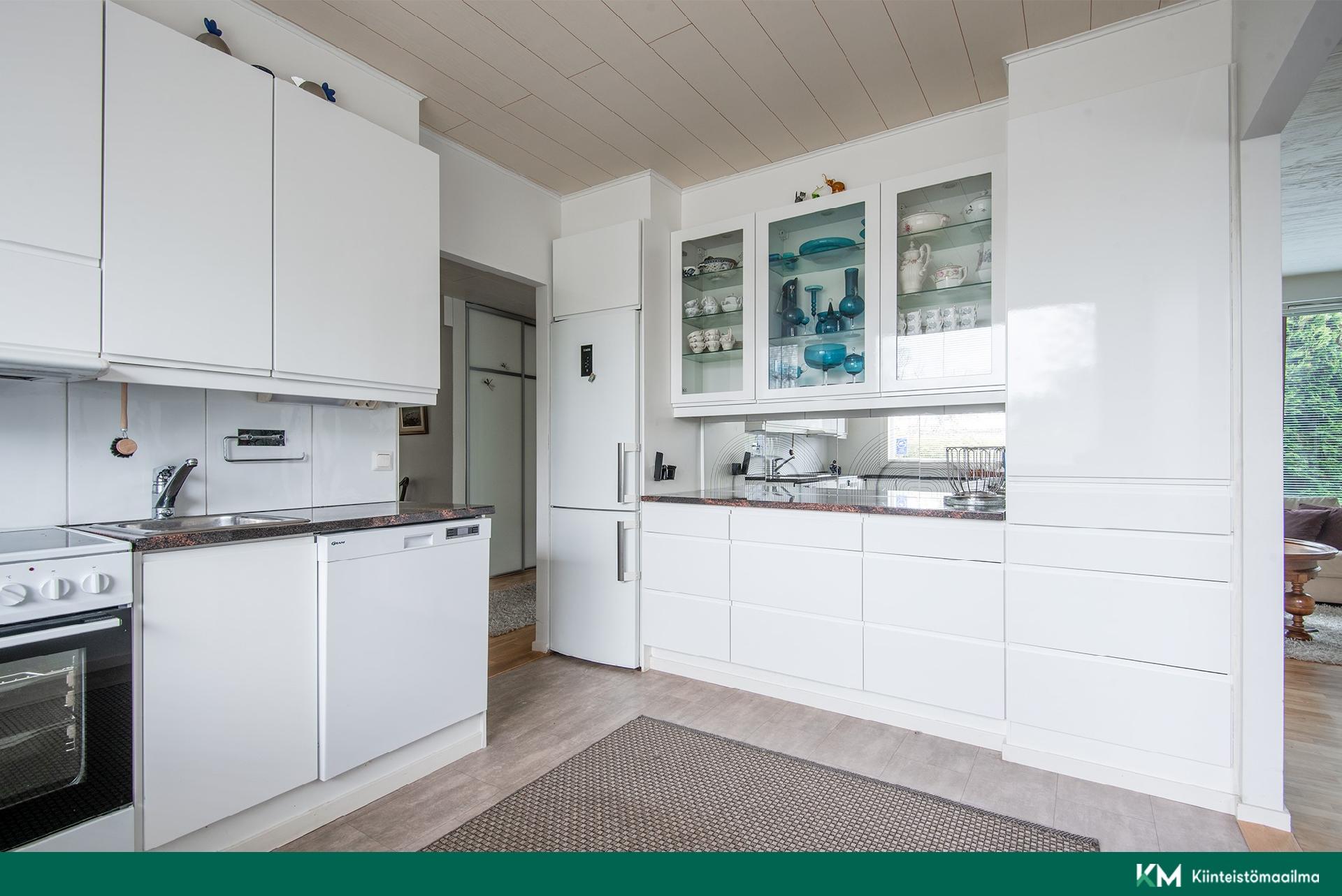 Lautamiehenkatu 4, Keskusta, Raisio