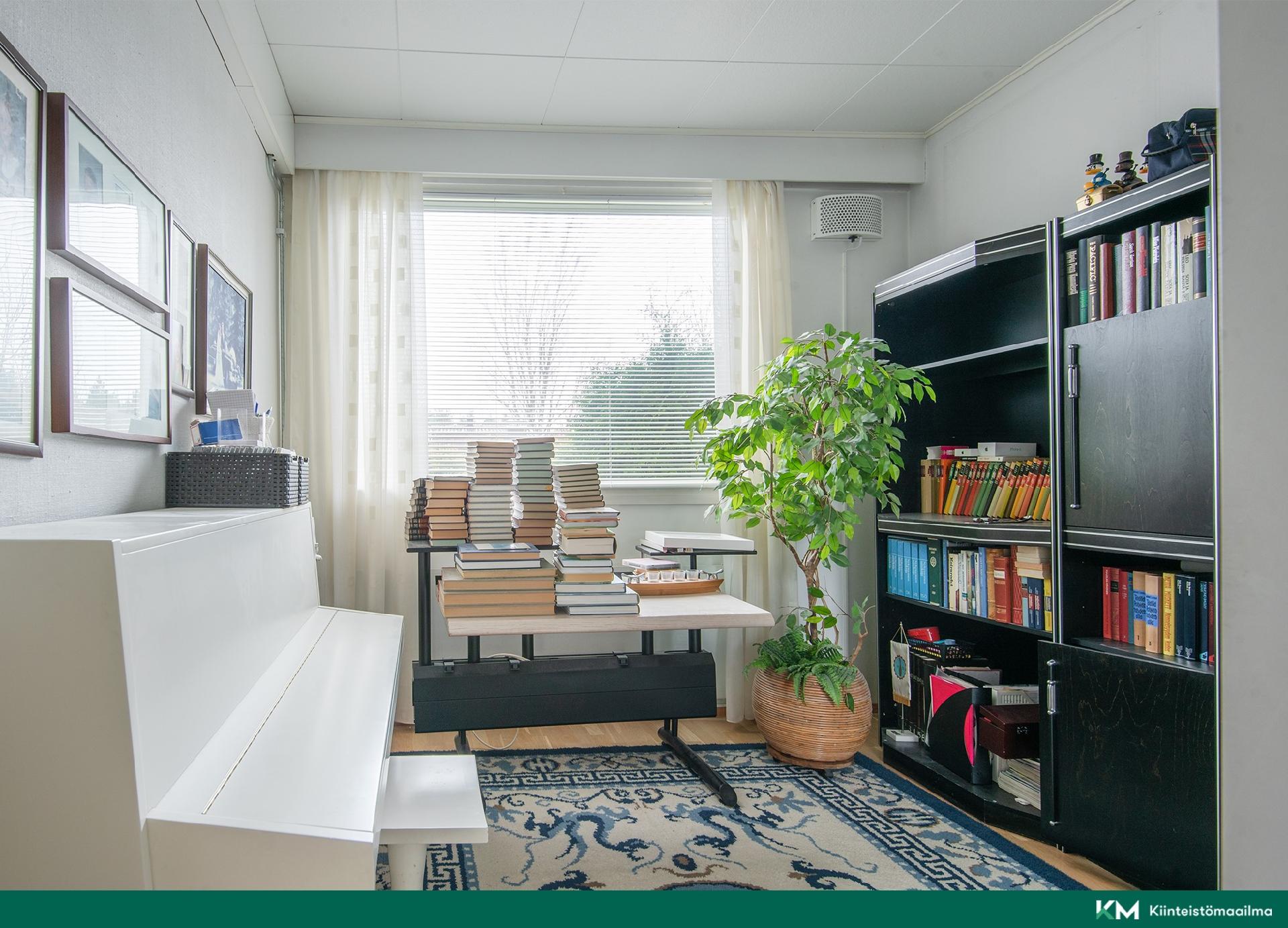 Lautamiehenkatu 4, Keskusta, Raisio