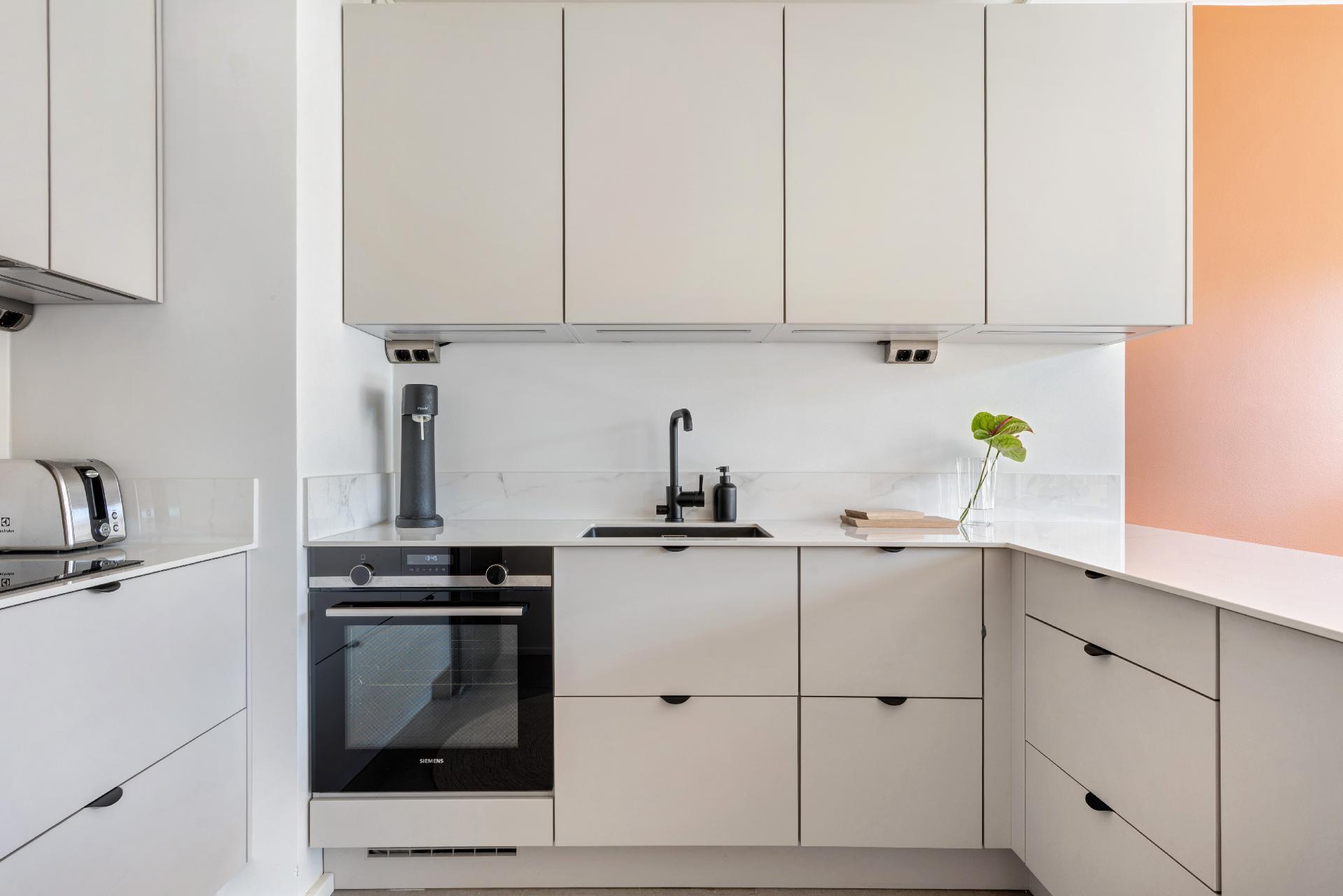 Punavuorenkatu 14, Punavuori, Helsinki