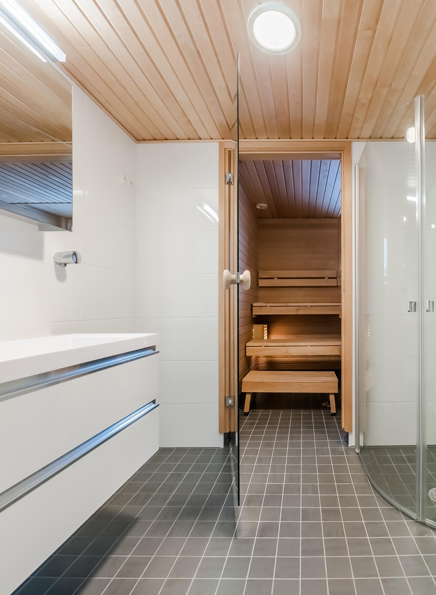 Vuorikatu 4, Kluuvi, Helsinki