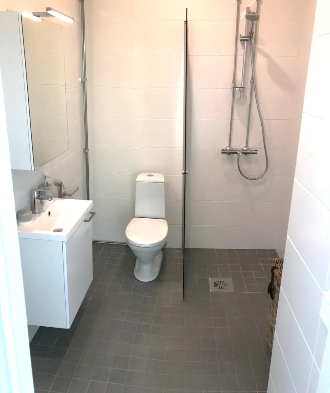 Eestinlaakso 11, Eestinlaakso, Espoo