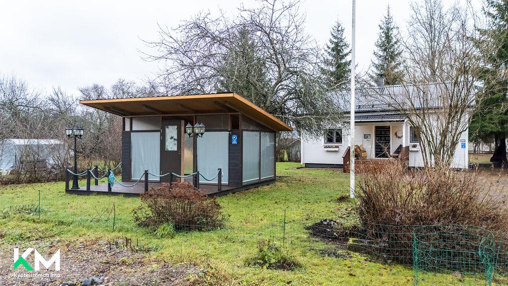 Mäntsäläntie 28, Laune, Lahti