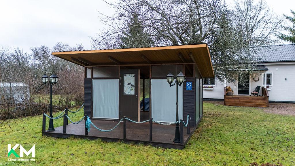 Mäntsäläntie 28, Laune, Lahti