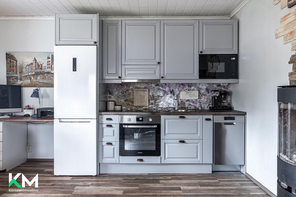 Mäntsäläntie 28, Laune, Lahti