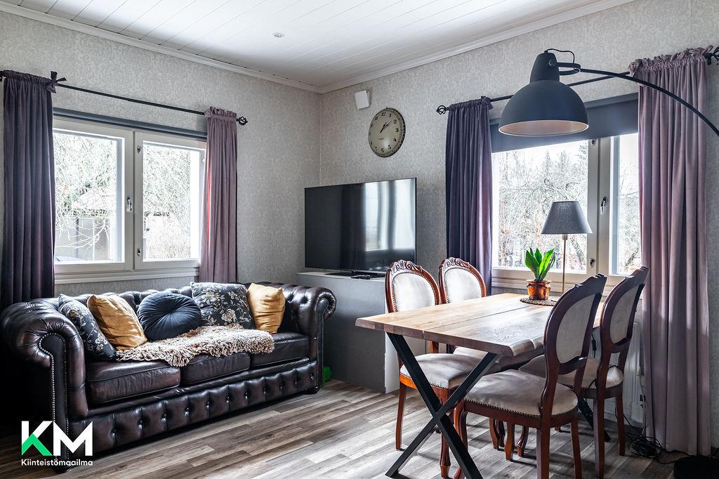 Mäntsäläntie 28, Laune, Lahti