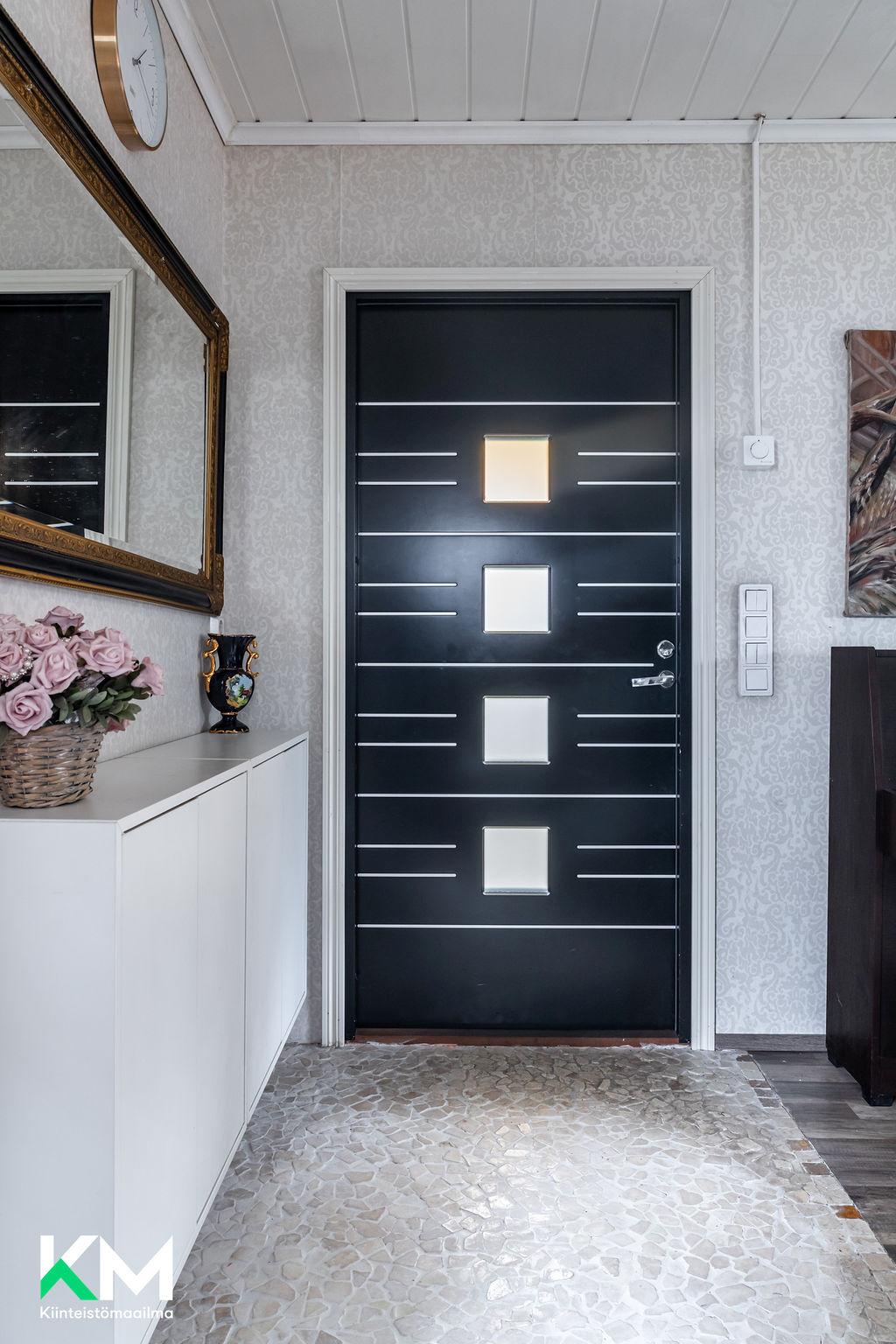 Mäntsäläntie 28, Laune, Lahti