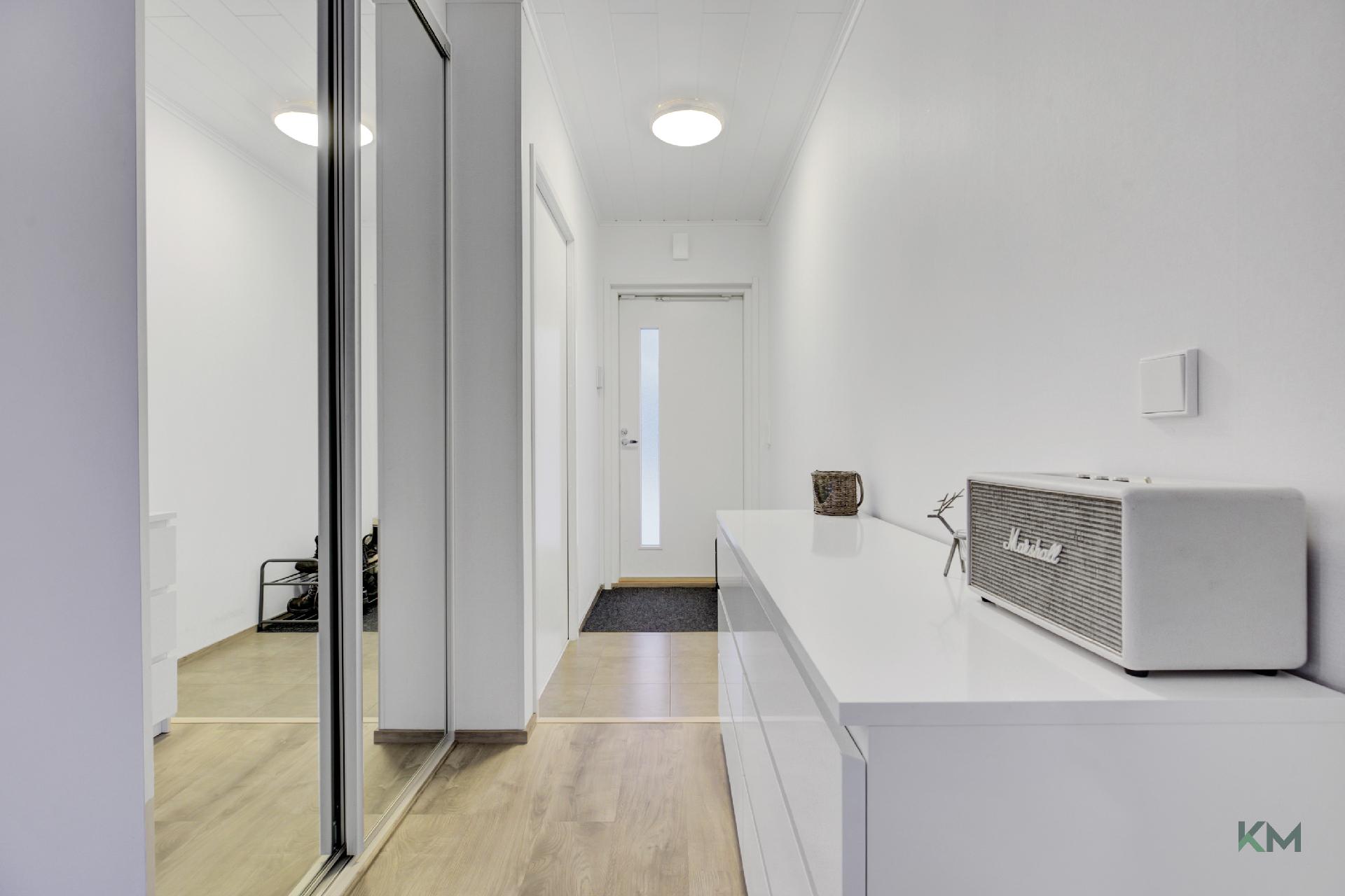 Aurinkotuulentie 5, Vennivaara, Rovaniemi