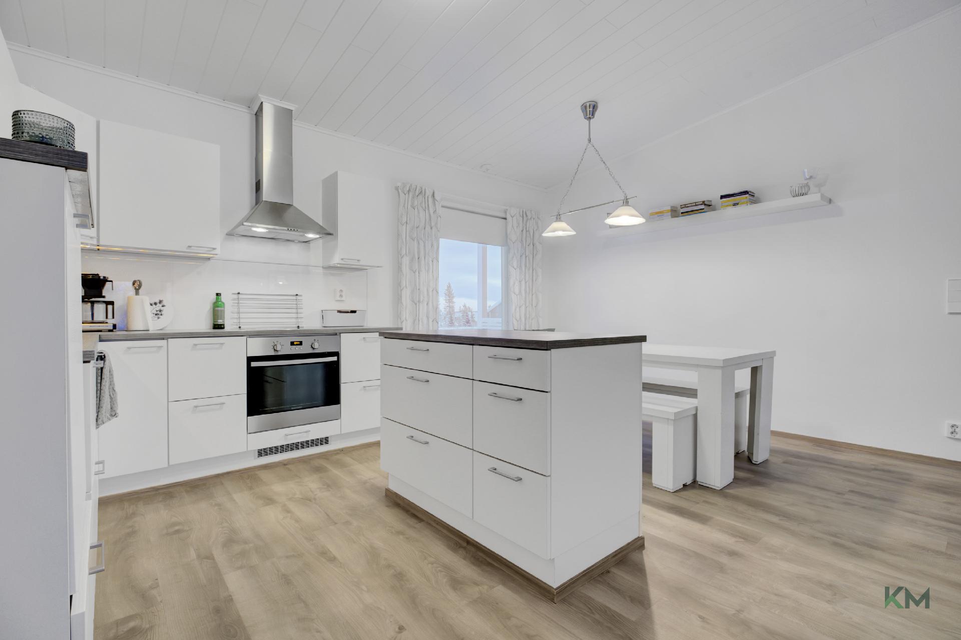 Aurinkotuulentie 5, Vennivaara, Rovaniemi