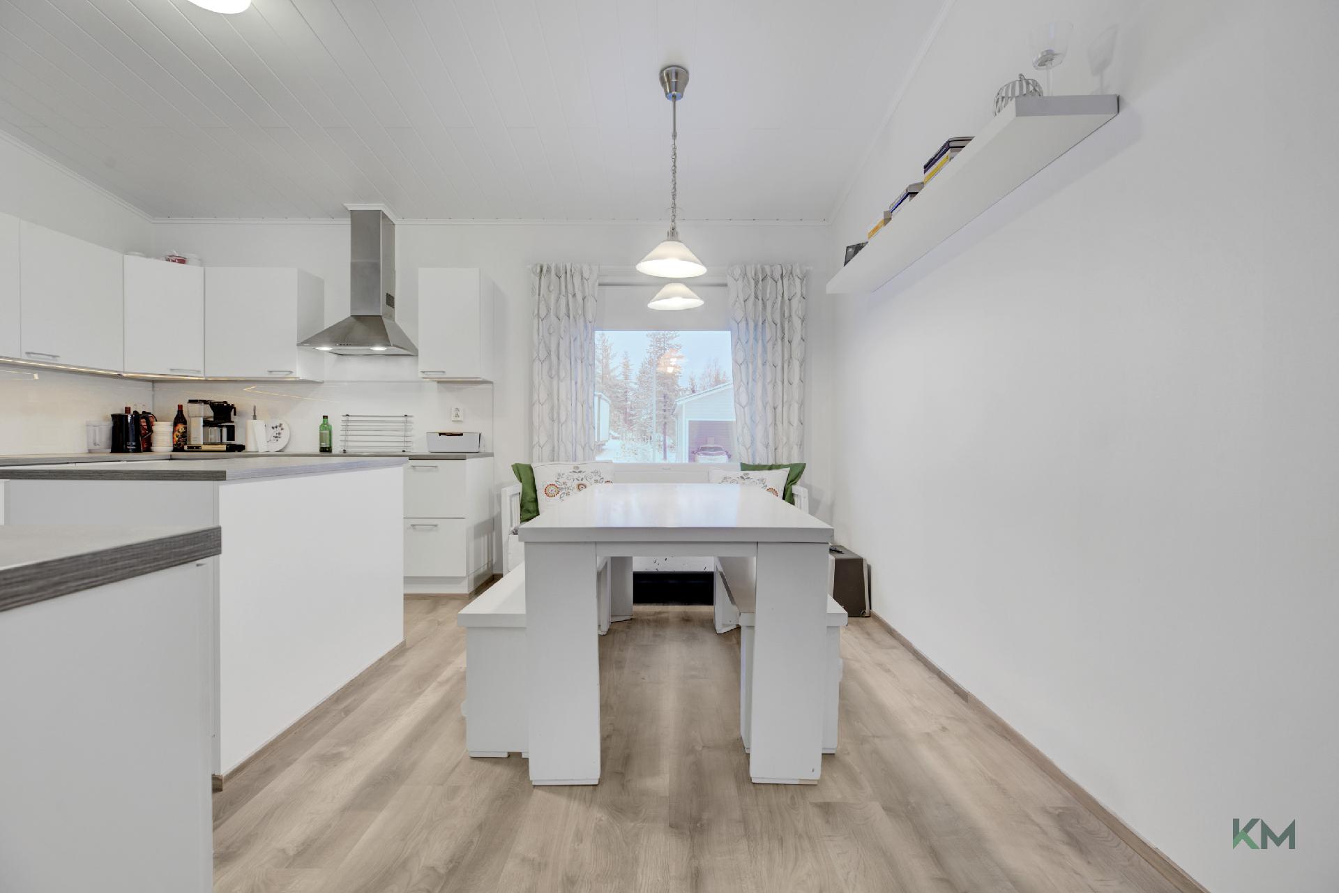 Aurinkotuulentie 5, Vennivaara, Rovaniemi