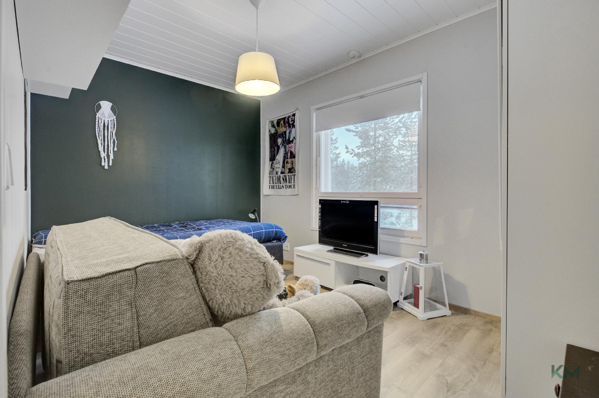 Aurinkotuulentie 5, Vennivaara, Rovaniemi