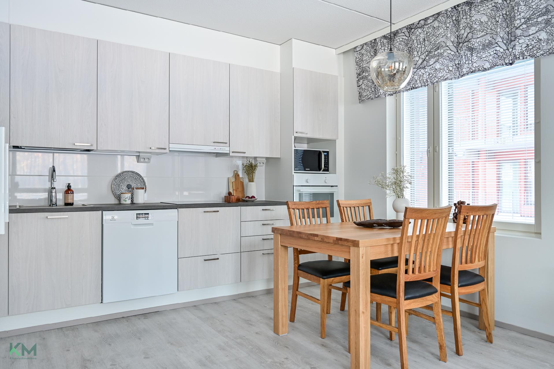 Kesätie 3, Välivainio, Oulu