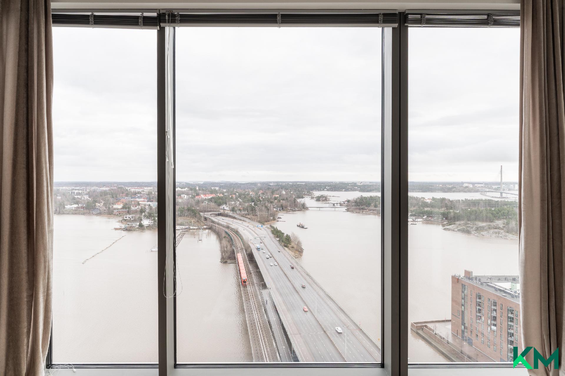 Englantilaisaukio 10, Kalasatama, Helsinki