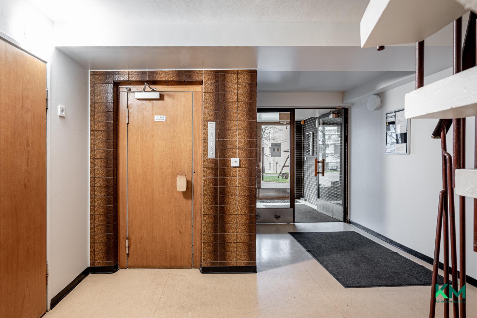 Arhotie 19, Vartiokylä, Helsinki