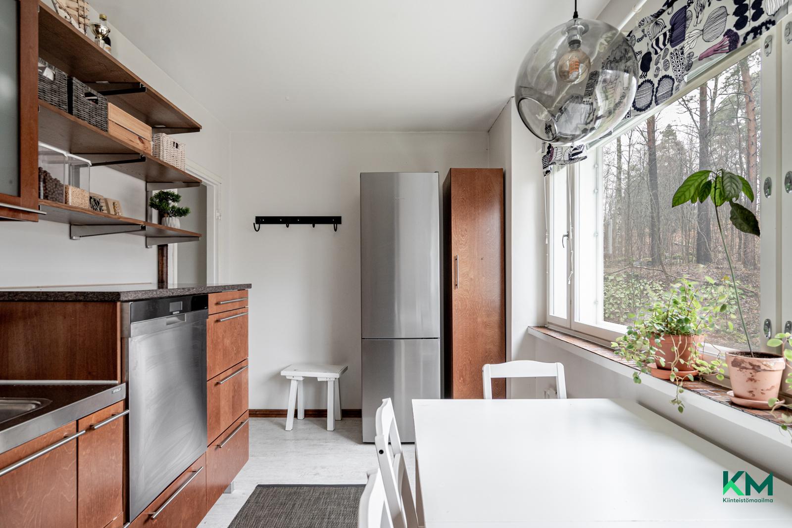 Arhotie 19, Vartiokylä, Helsinki