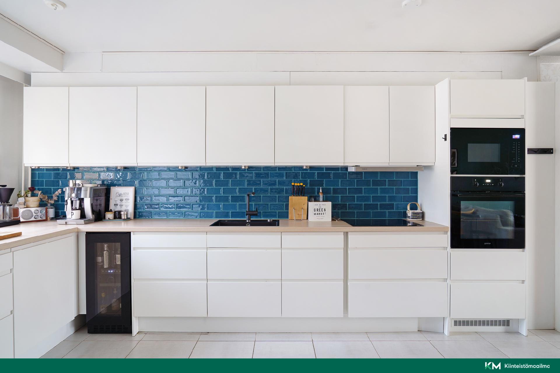 Keittiössä hyvin työtilaa