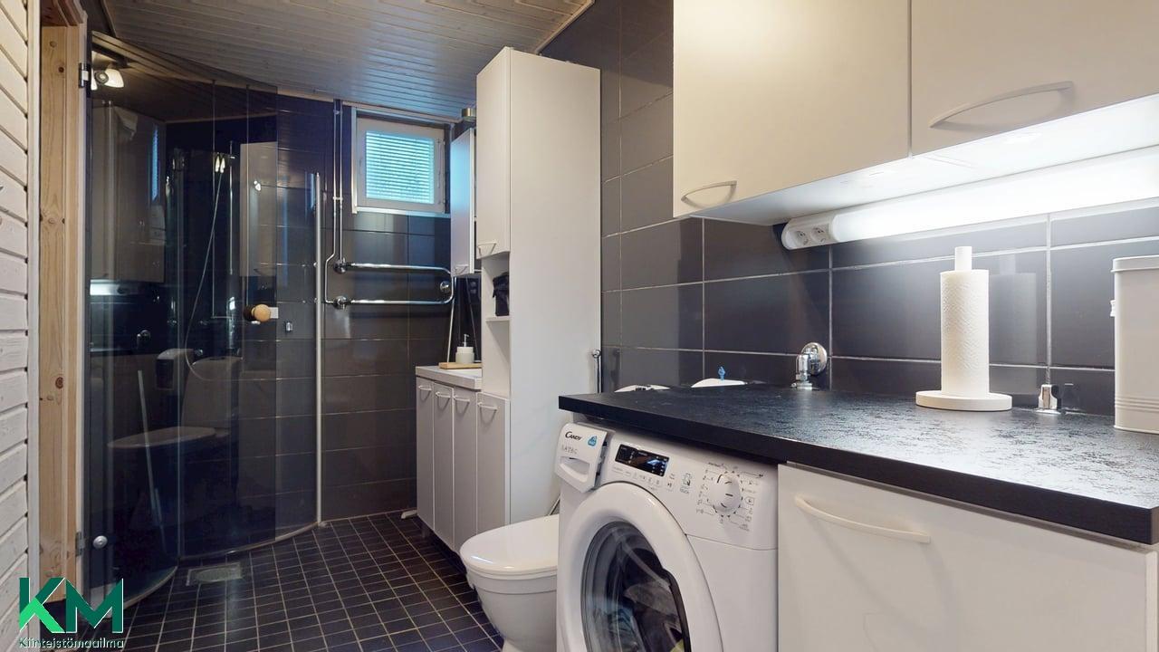 Kylpyhuone, wc ja kodinhoitotila