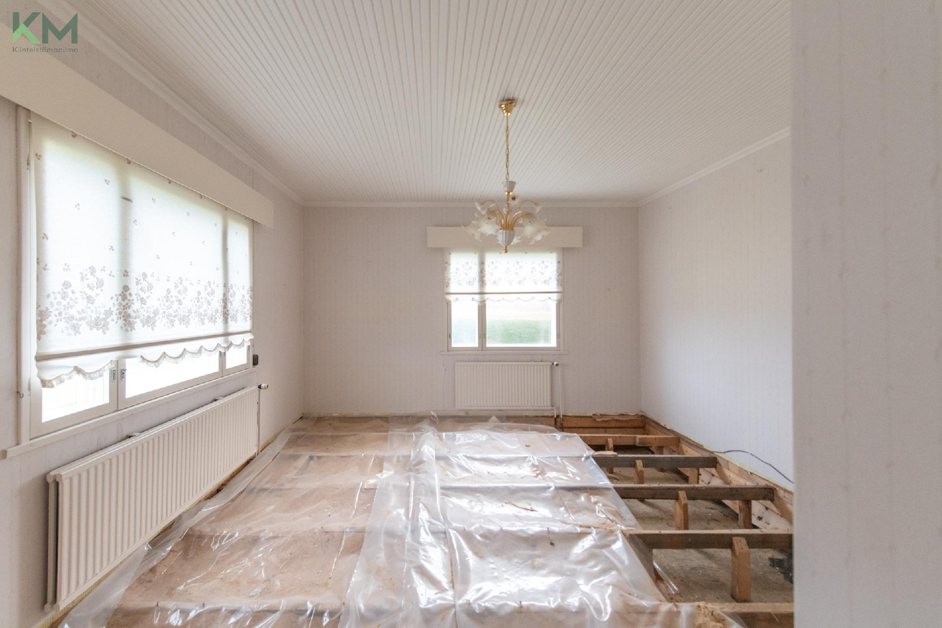 Arskantie 28, Mieto, Kurikka