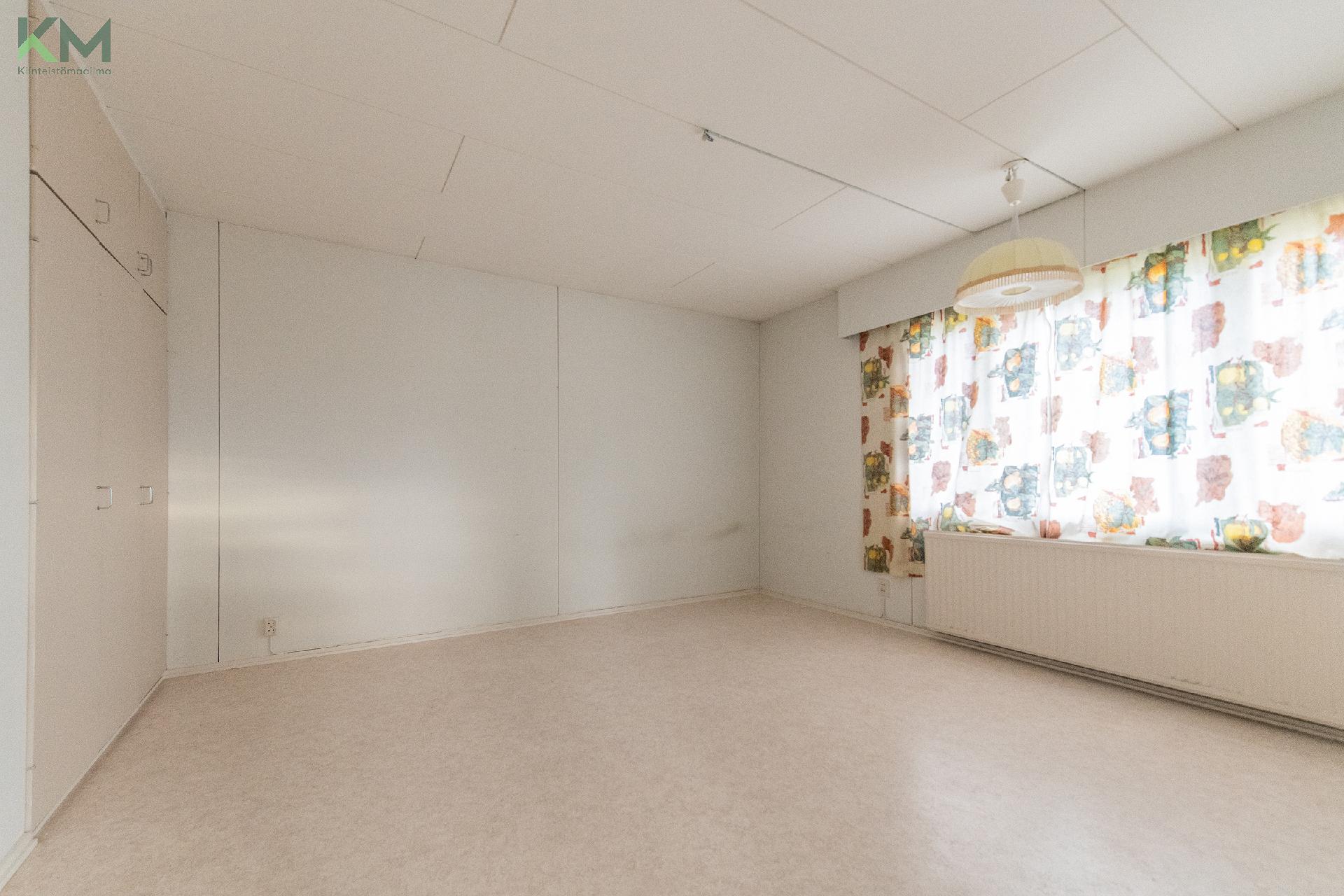 Arskantie 28, Mieto, Kurikka