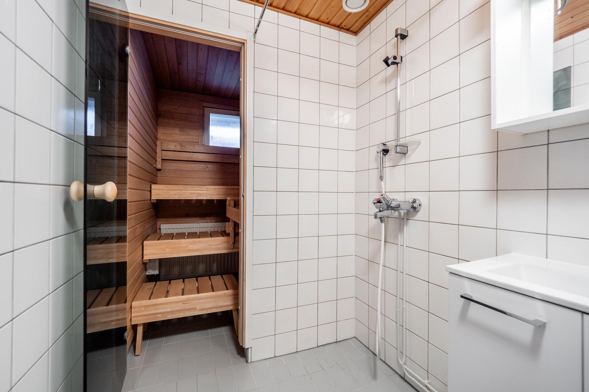 Tiedonkaari 7, Syynimaa, Oulu