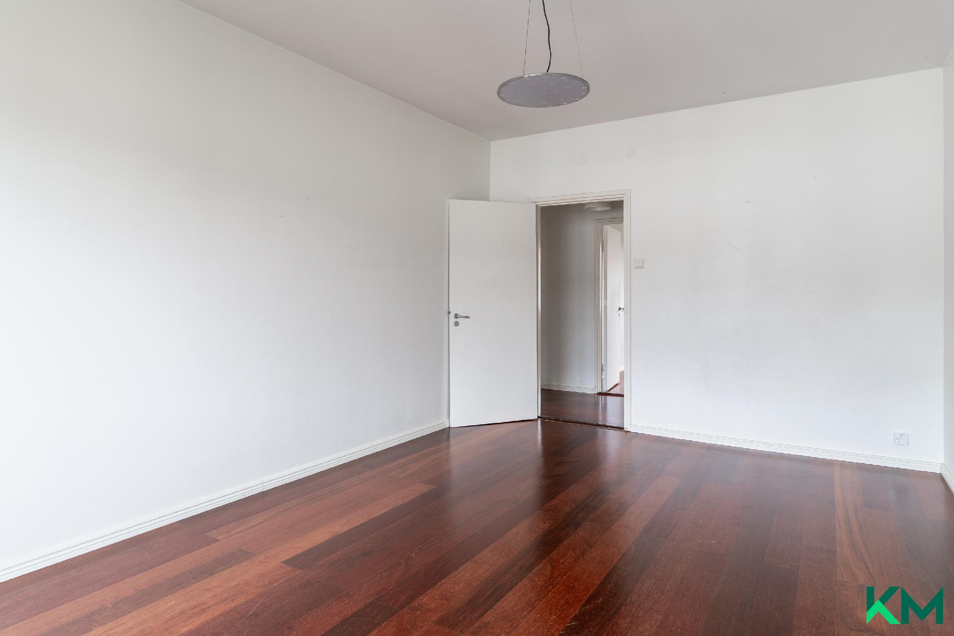 Huopalahdentie 9, Munkkiniemi, Helsinki