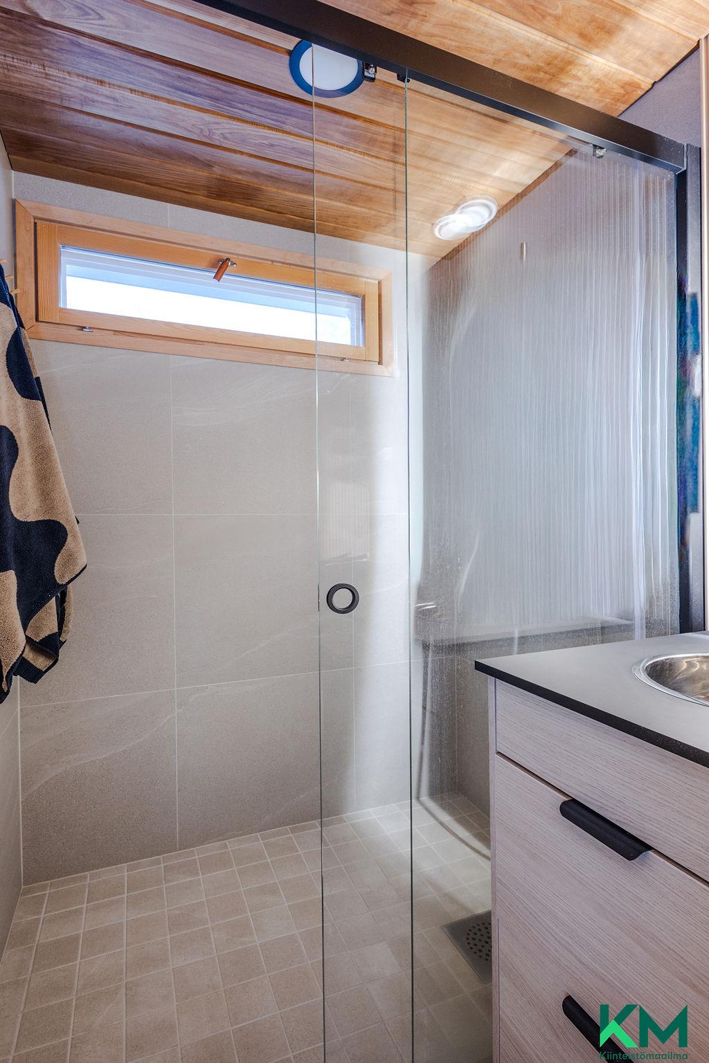 Poikkikatu 3, Paavola, Lahti