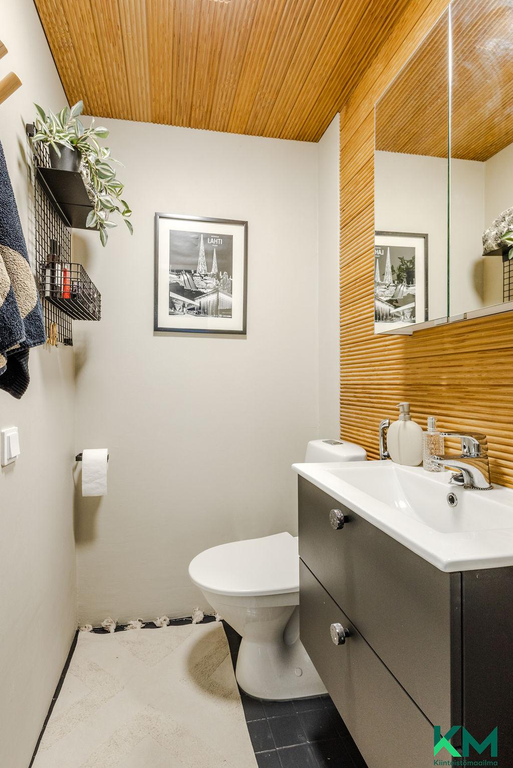 Poikkikatu 3, Paavola, Lahti