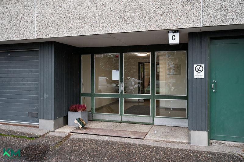 Poikkikatu 4, Paavola, Lahti