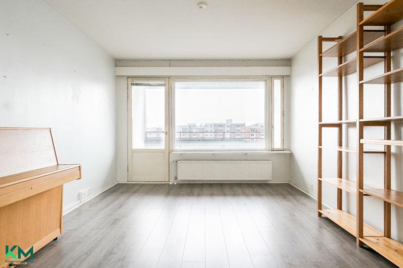 Poikkikatu 4, Paavola, Lahti