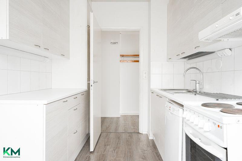 Poikkikatu 4, Paavola, Lahti