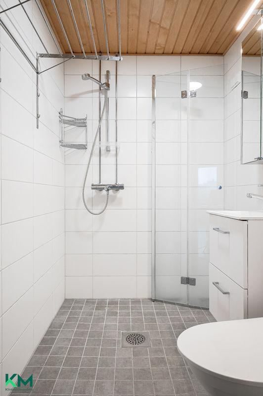 Poikkikatu 4, Paavola, Lahti