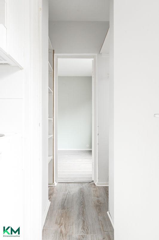 Poikkikatu 4, Paavola, Lahti