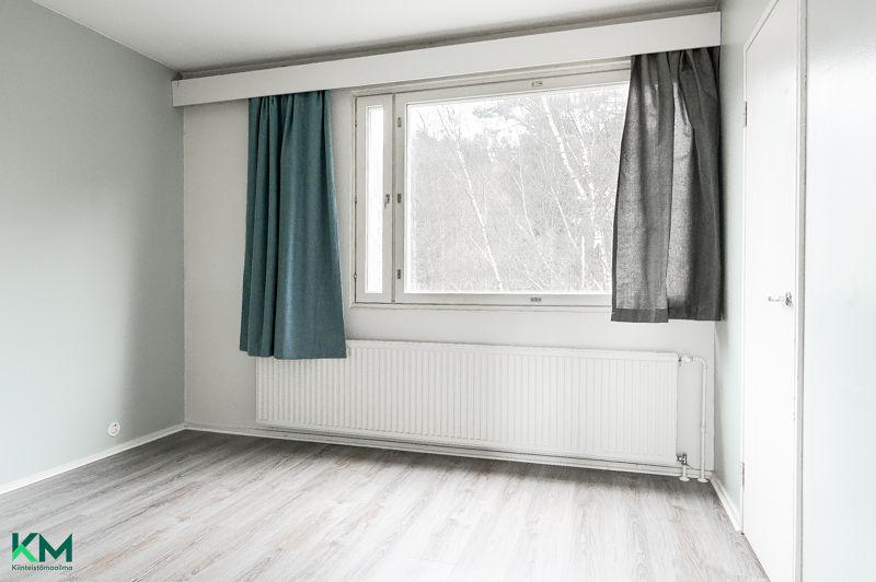 Poikkikatu 4, Paavola, Lahti