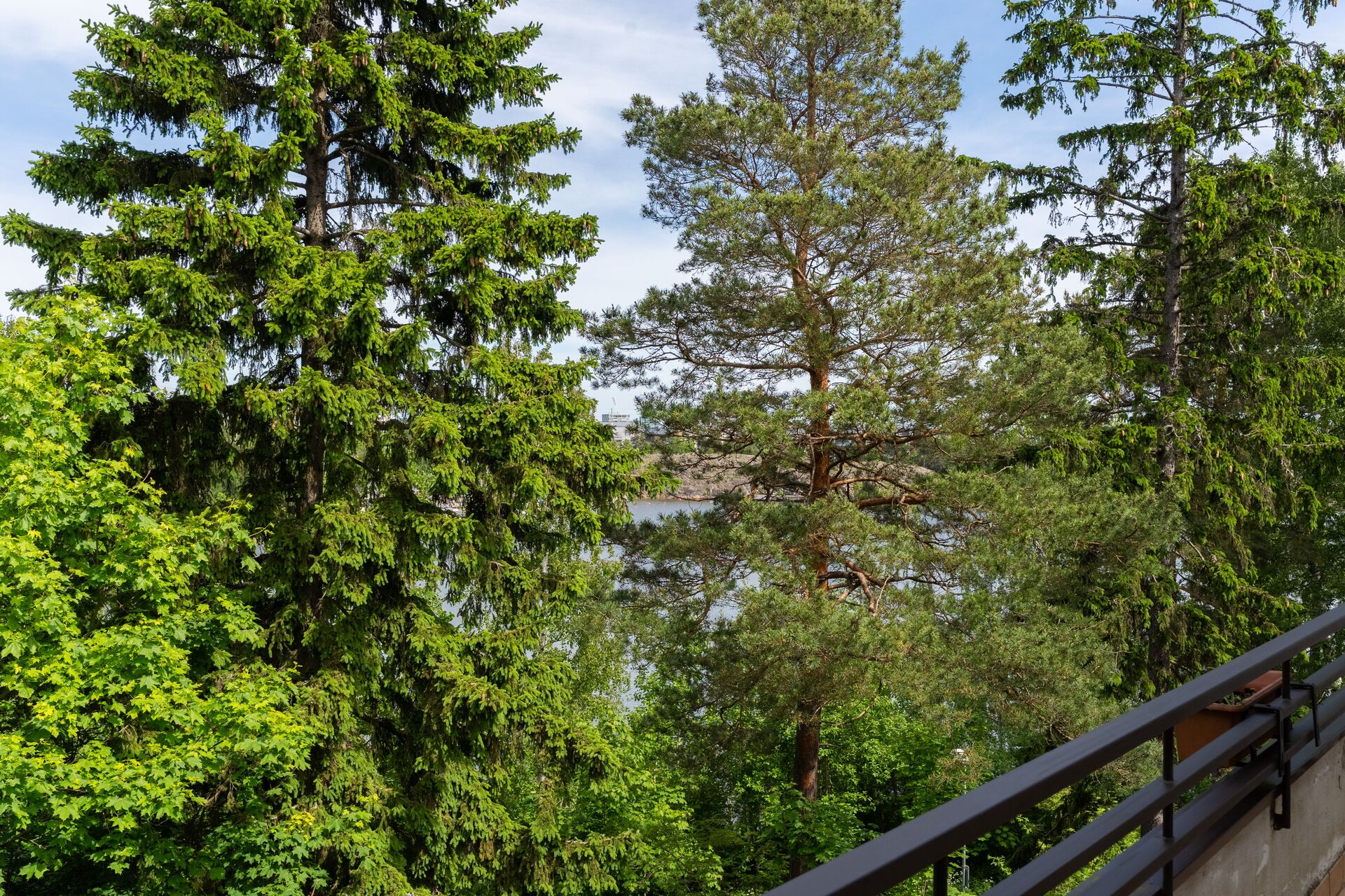 Vähäniityntie 19, Kulosaari, Helsinki