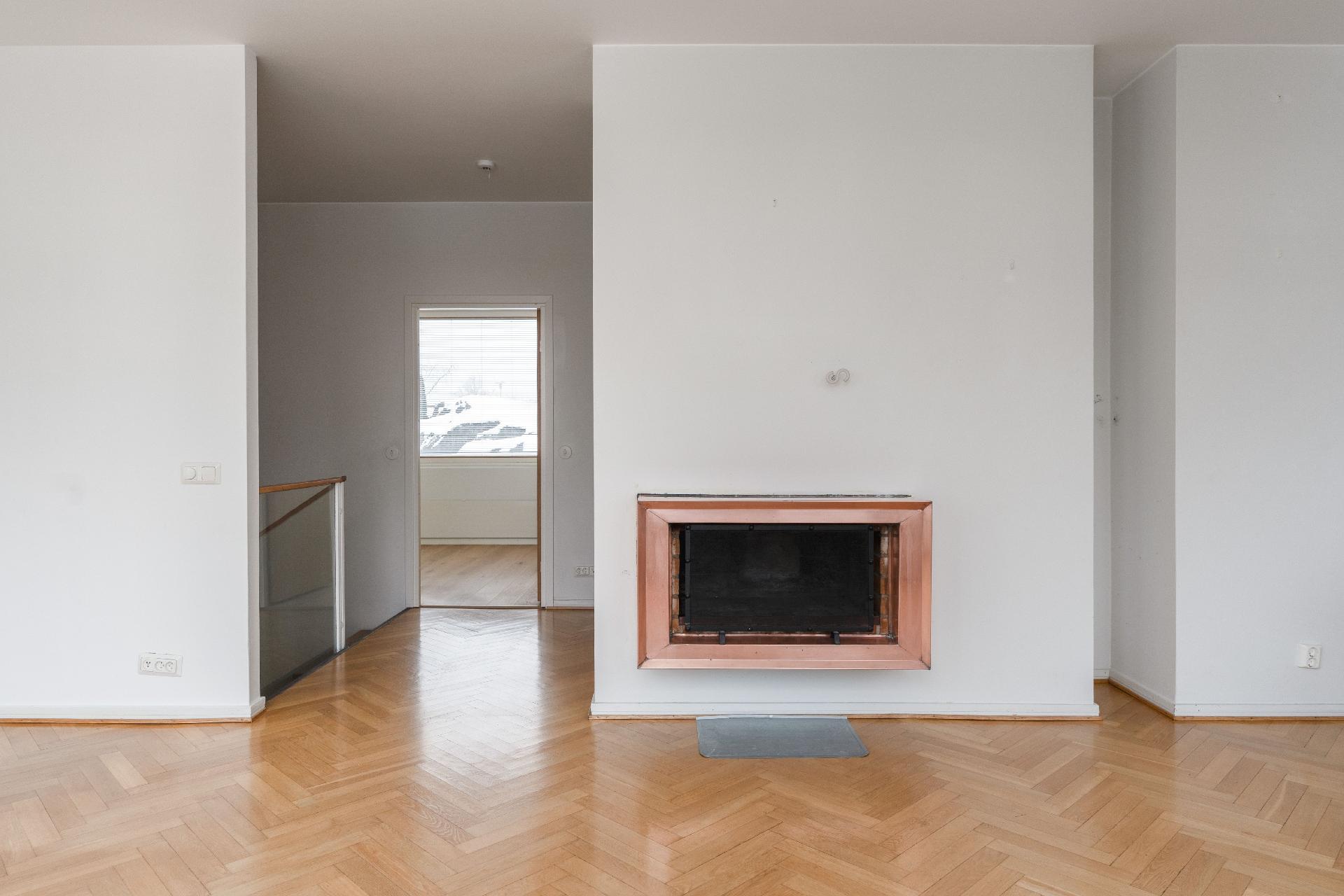 Vähäniityntie 19, Kulosaari, Helsinki