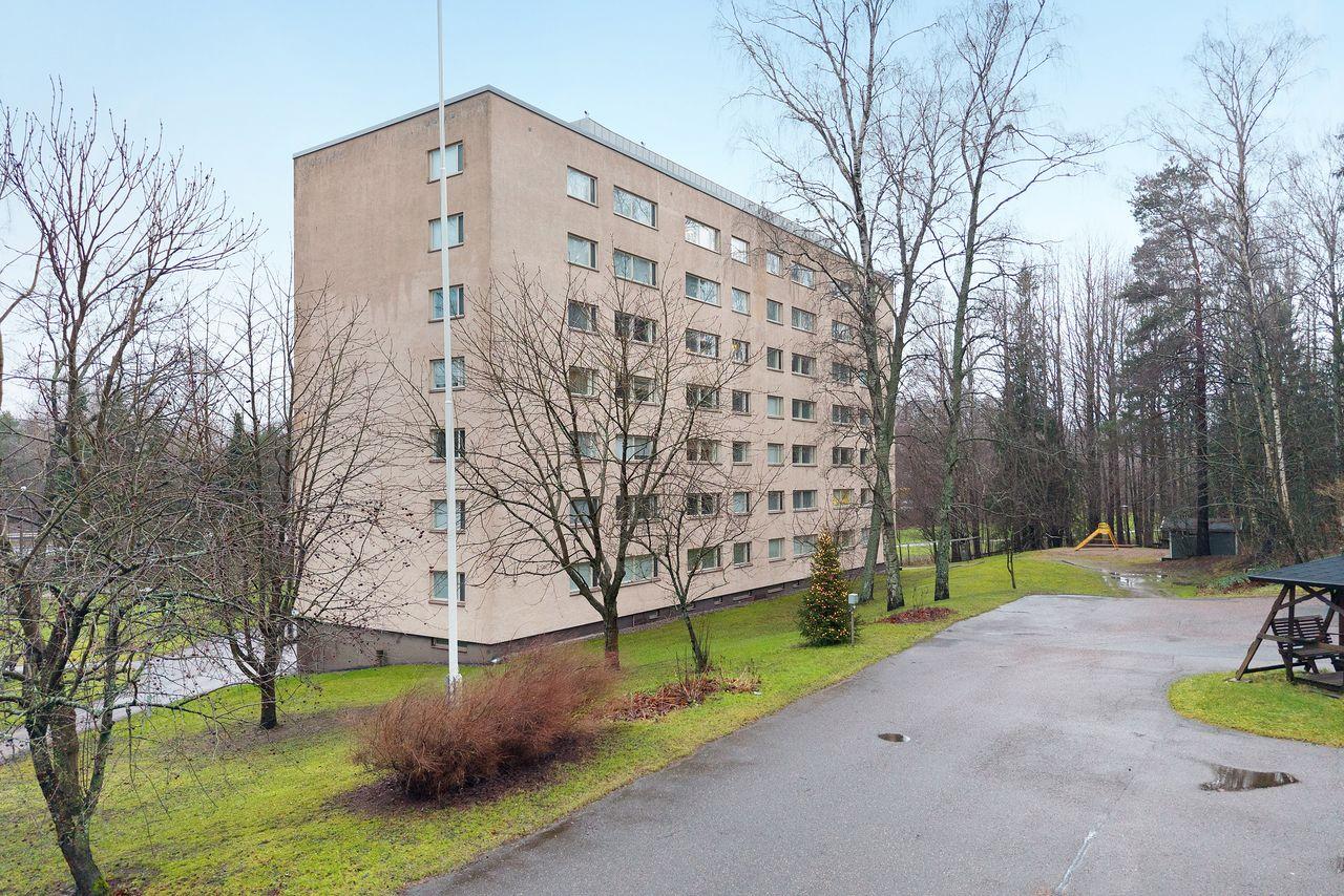 Arhotie 19, Vartiokylä, Helsinki