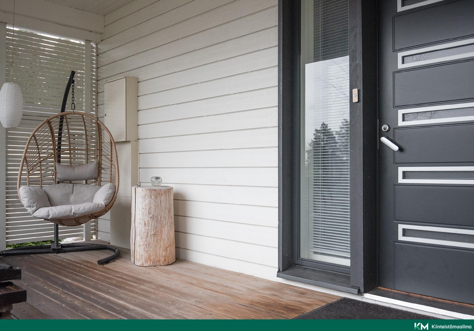 Metsäluikkiontie 10, Naantali