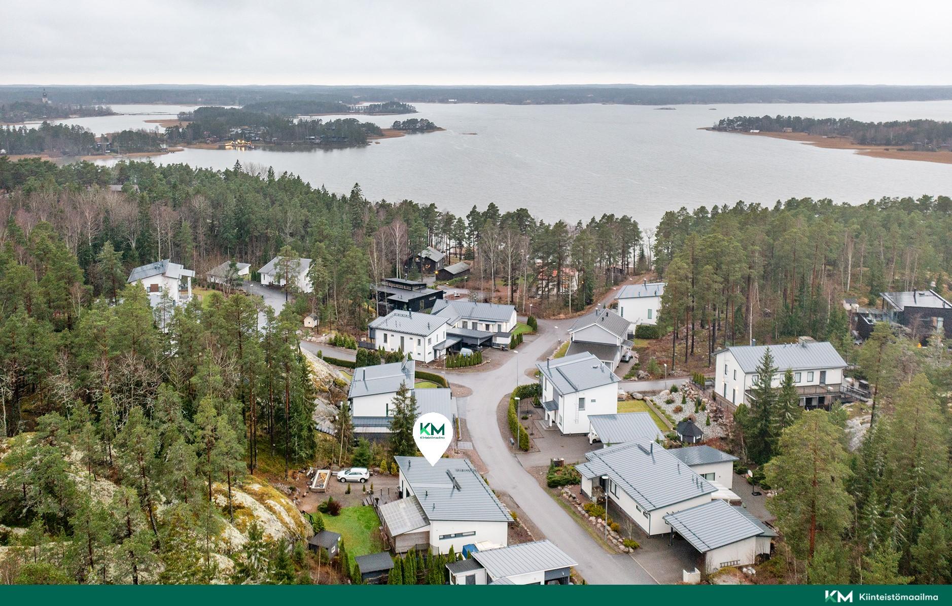 Metsäluikkiontie 10, Naantali