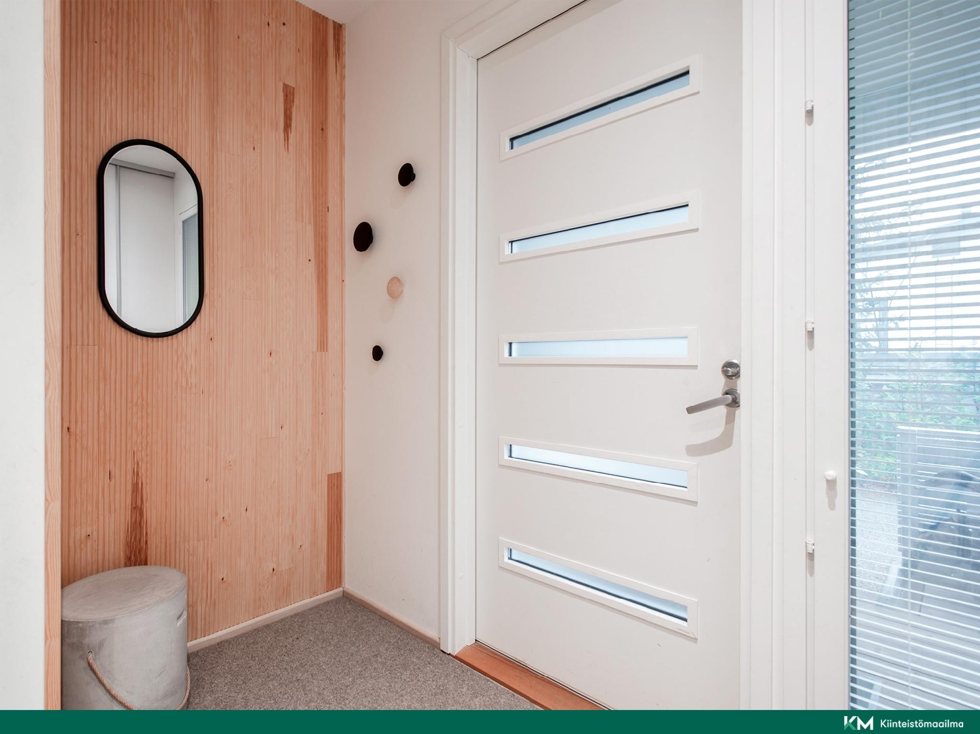 Metsäluikkiontie 10, Naantali