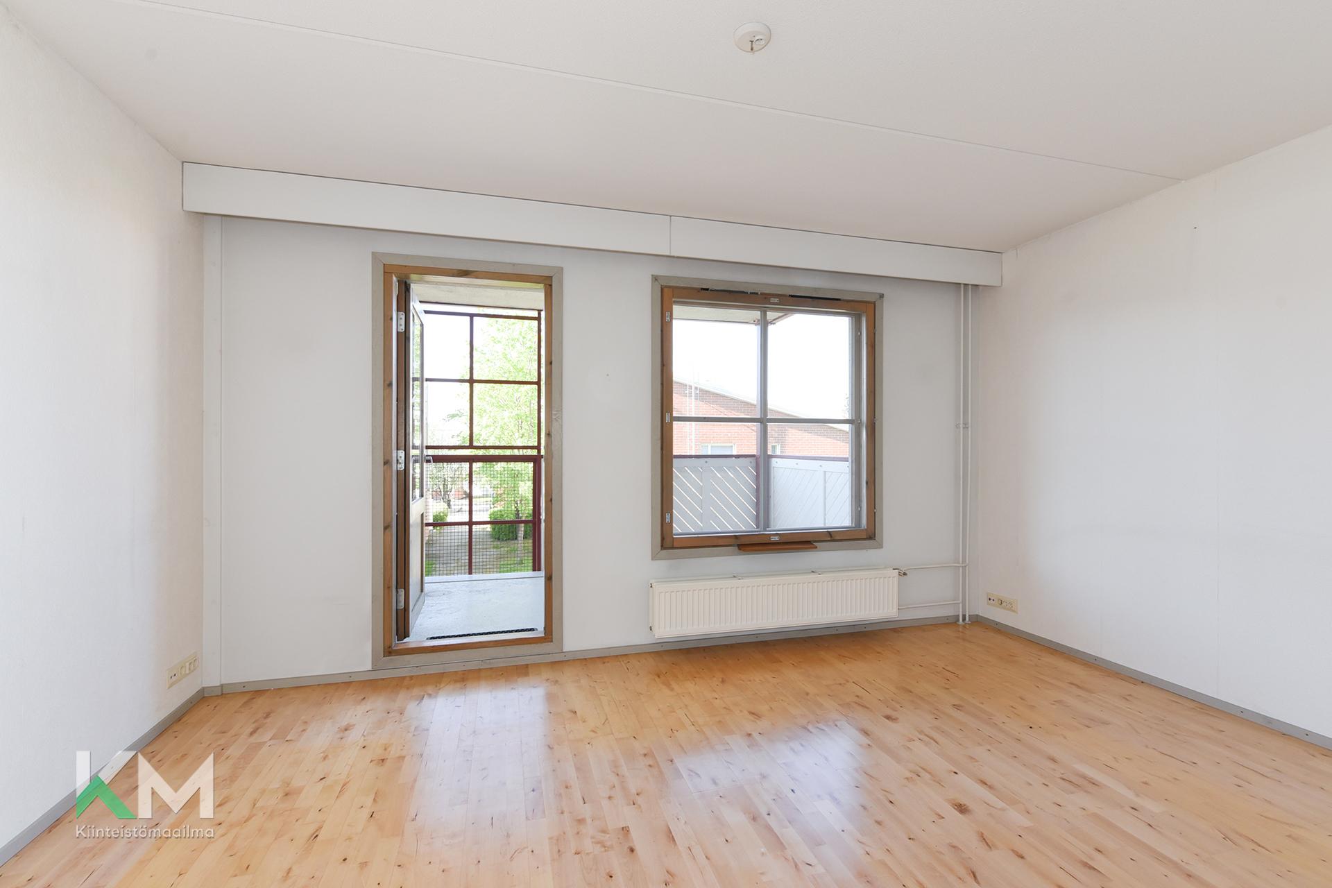 Lautamiehenkatu 10, Asemantausta, Lahti