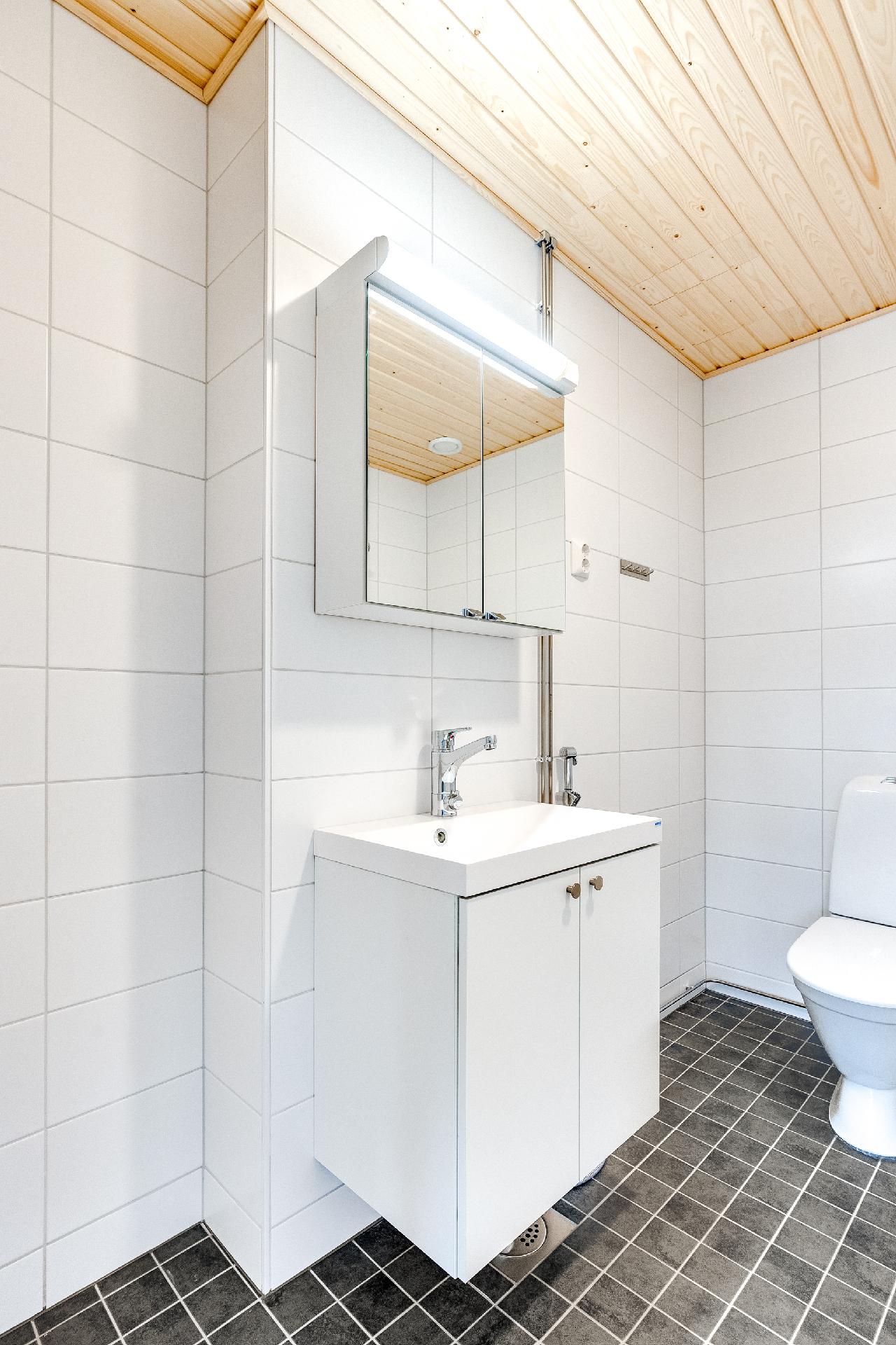 Tyviraitti 1, Haukiluoma, Tampere