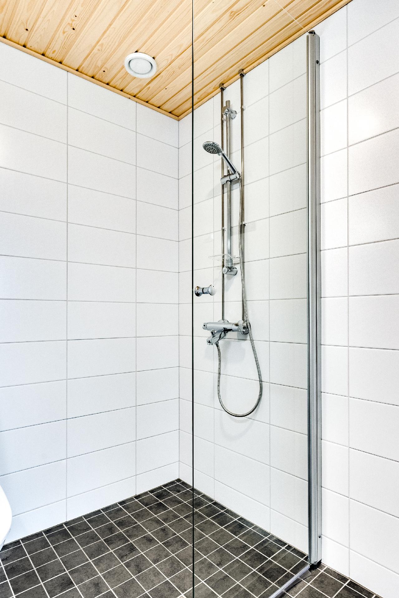 Tyviraitti 1, Haukiluoma, Tampere