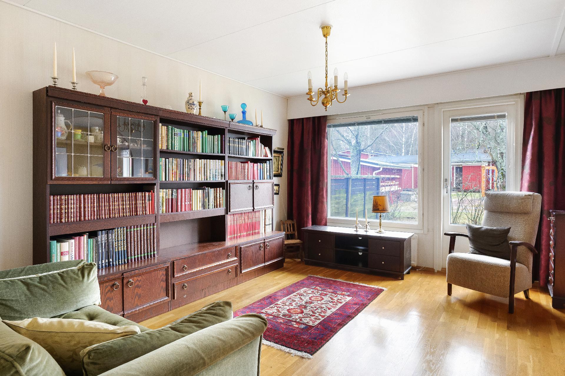 Hulluksentie 5, Masala, Kirkkonummi