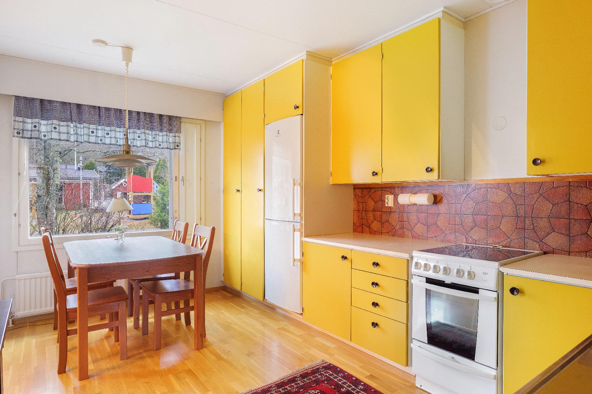 Hulluksentie 5, Masala, Kirkkonummi