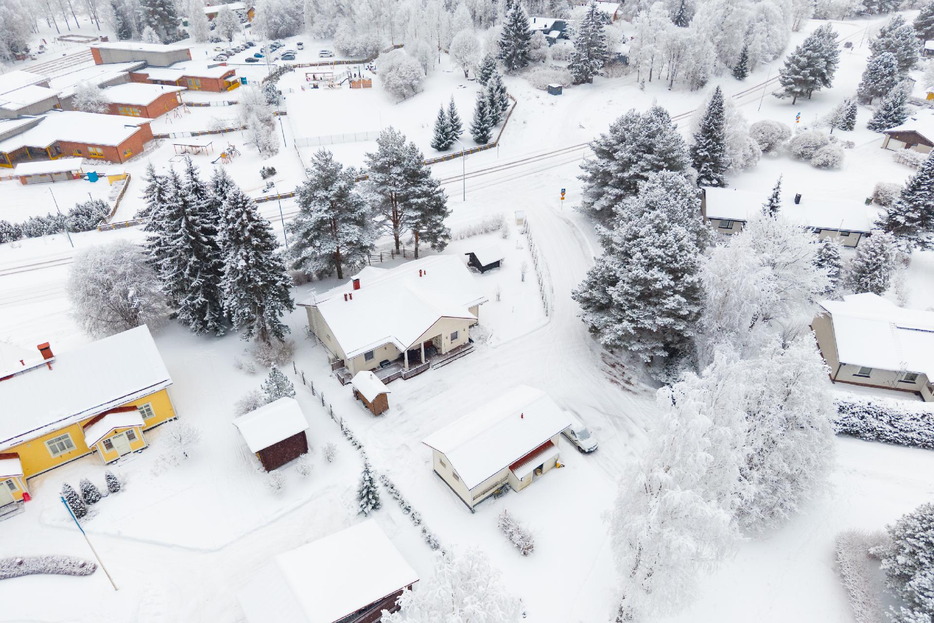 Isolahdentie 4, Rajala, Muurame