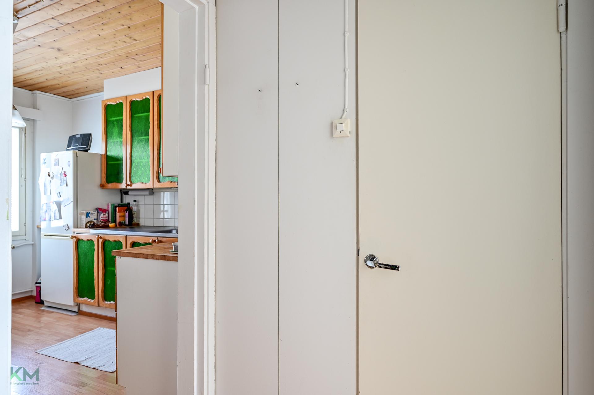 Kaukovainionkatu 94, Karjasilta, Oulu