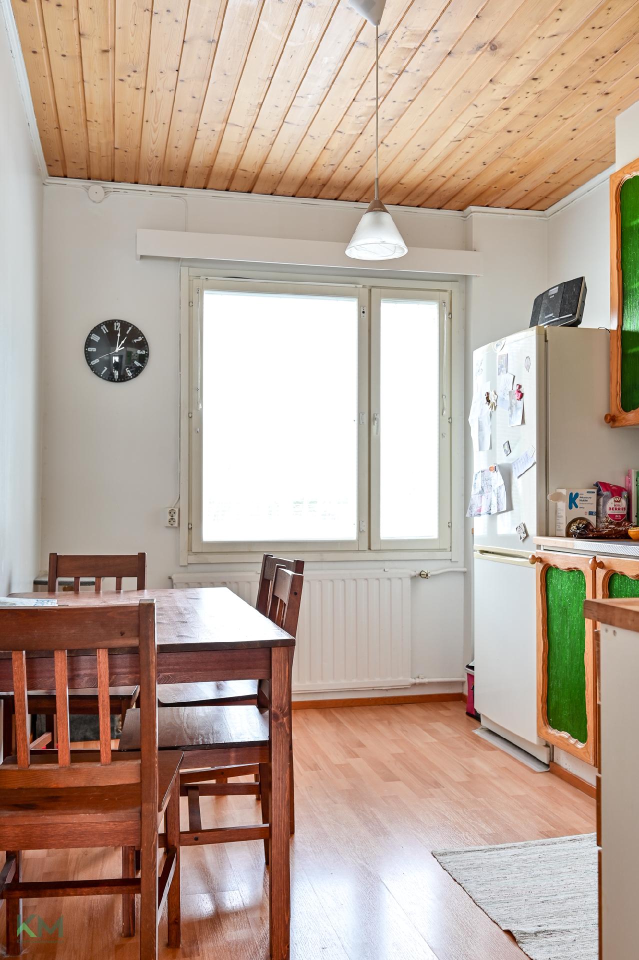 Kaukovainionkatu 94, Karjasilta, Oulu