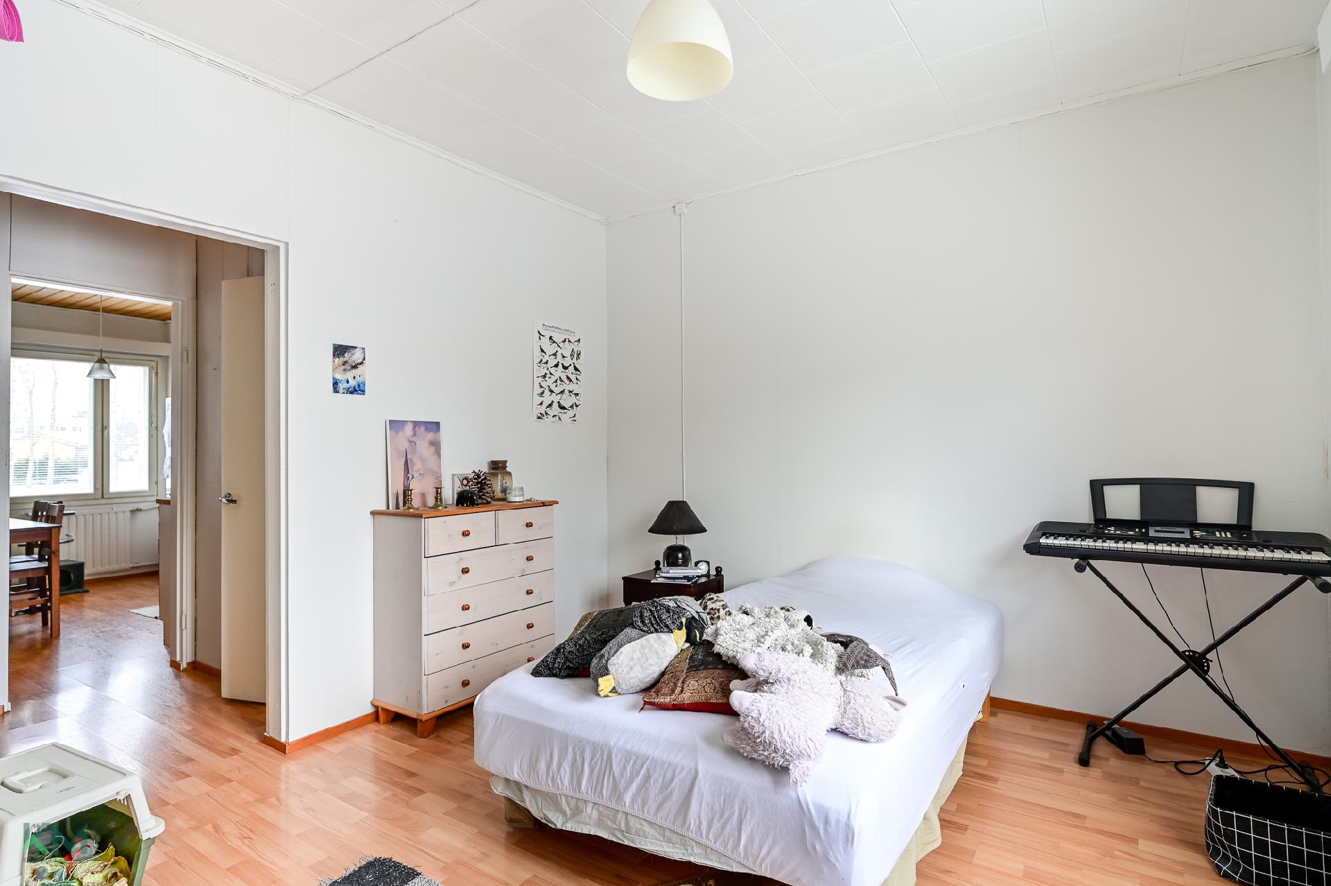 Kaukovainionkatu 94, Karjasilta, Oulu